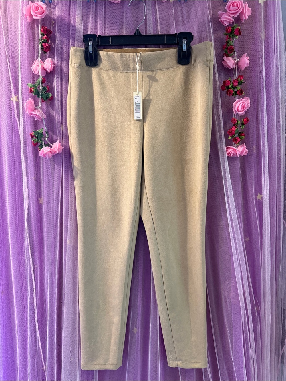 Woman’s new with tags Max Studio faux suede pants